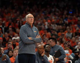 Sports world reacts as Syracuse head coach Jim Boeheim's career ends