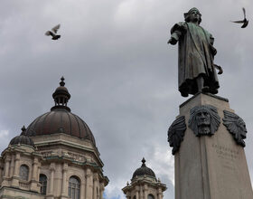 A year after ruling to keep city Columbus statue, local groups file to support removal