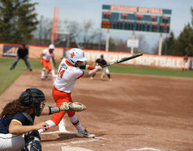 Syracuse beats Notre Dame 5-3, ties 0-0 after weather delays