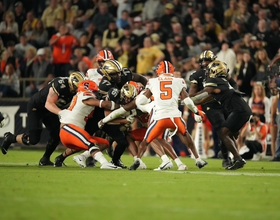 Purdue passed more than expected, so Rocky Long made a new play in 2 minutes