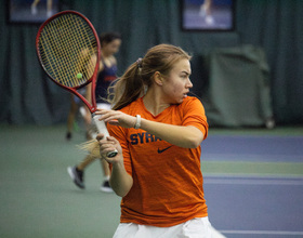 Syracuse sweeps Army 7-0 in season opener