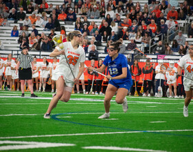 No. 4 Syracuse defeats Duke 15-8 behind 10-goal 1st half