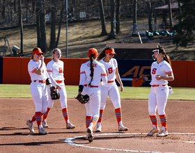 Syracuse drops series finale to Virginia 7-2