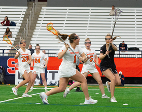 No. 7 Syracuse wins 3rd straight, defeats UAlbany 20-11