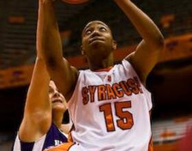 WBB :  FORWARD THINKING: Forwards Ward, Michael combine for 38 points in blowout Syracuse win