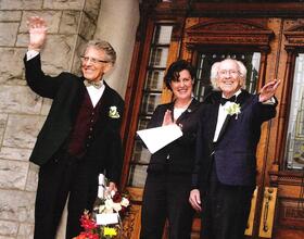 Happy ending: After 52 years with many memories made, retired SU professor weds partner