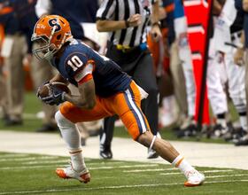 FB : Graham breaks out; Syracuse uses running back trio 