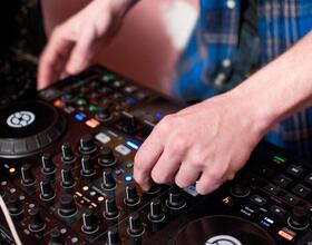 DJ turn it up: Student pursues musical ambition through mixing beats, performing at venues