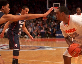 MBB : Joseph overcomes poor shooting performance with aggressive drives to help Syracuse to victory