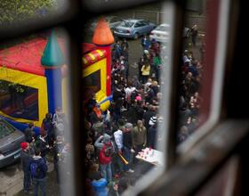 MayFest : Fewer students turn out on Euclid for festivities due to cold weather