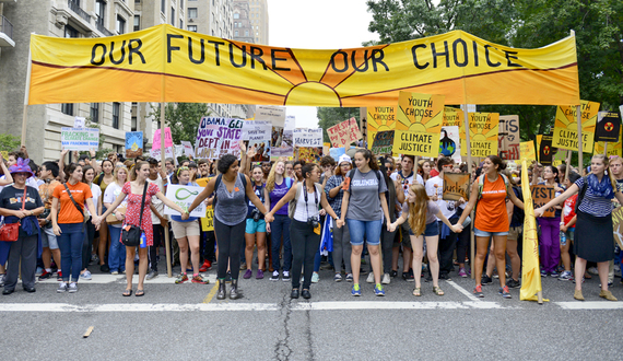 SU and SUNY-ESF students participate in largest climate march in history