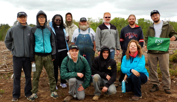 SUNY-ESF helps to set Guinness World Record for planting the most trees in one hour