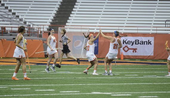 Syracuse ekes out 8-7 victory at Albany with late groundball pickup