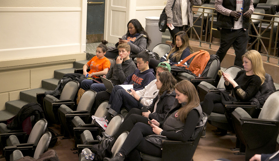 Student Association officials give updates on key initiatives at semester&#8217;s final meeting