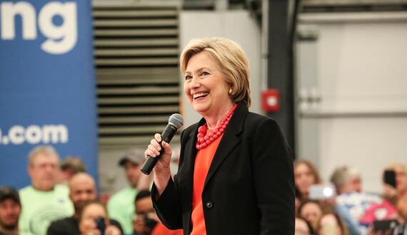 Hillary Clinton emphasizes economic, debt-free college plans on Syracuse campaign stop