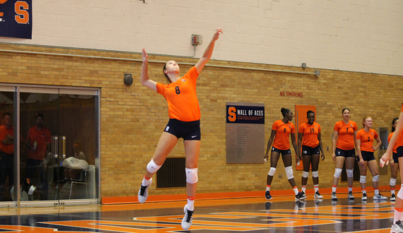 Syracuse volleyball&#8217;s Annie Bozzo fills in as serve specialist