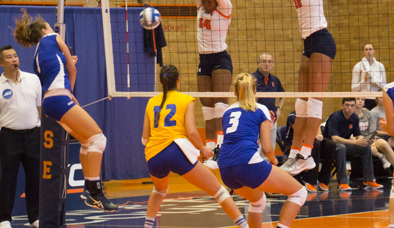 Blocking keeps Syracuse volleyball competitive against Penn State, but SU still falters