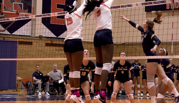 Syracuse volleyball&#8217;s Christina Oyawale provides spark in loss to Notre Dame