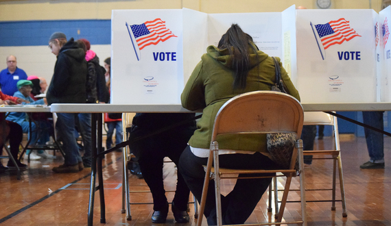 Syracuse University students ride bus to polls near campus to vote for 1st time