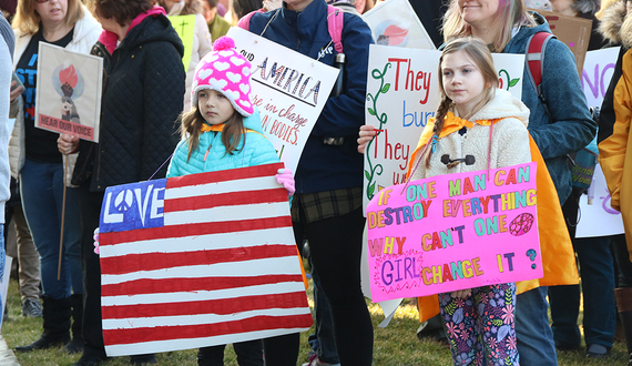 Gallery: 2,000 protest in Syracuse Women&#8217;s March