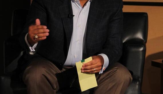 NBC broadcaster Mike Tirico discusses media landscape and his career at Newhouse event