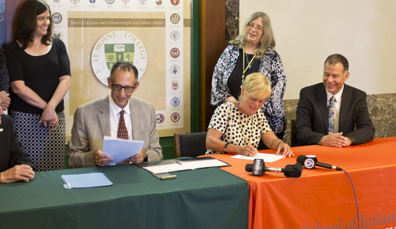 Syracuse, Le Moyne to form academic partnership in information studies, law education