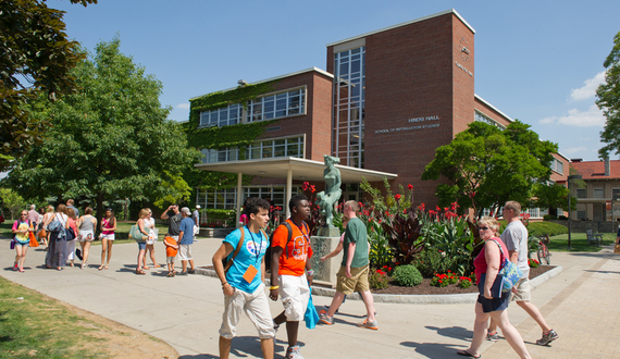 Syracuse University named a top performer for women in STEM online degree programs