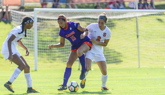 No. 5 North Carolina wallops Syracuse, 7-0