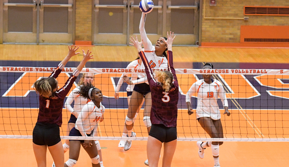 Syracuse wins 3rd straight, downing Notre Dame in 5 sets