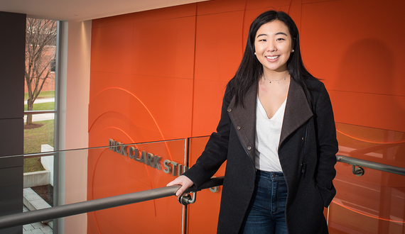 Video: Who is Syracuse: Eunice Pak