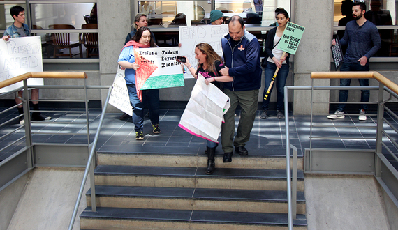 DPS official removes anti-Israel protester from Eggers Hall