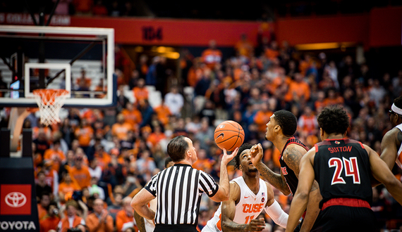 Gallery: Syracuse blows out No. 18 Louisville in 69-49 win