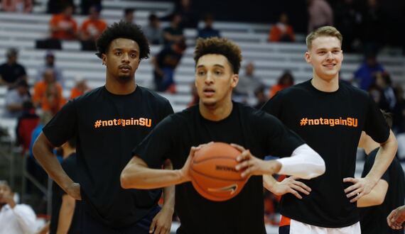 Syracuse men&#8217;s basketball makes statement with #NotAgainSU warm-ups