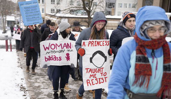 100+ protest in Syracuse Women’s March