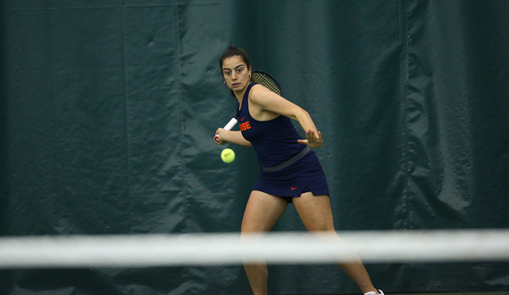 Zeynep Erman is undefeated in singles, but SU needs her doubles success