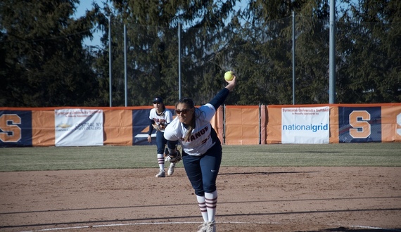 Syracuse splits doubleheader to open USF Tournament