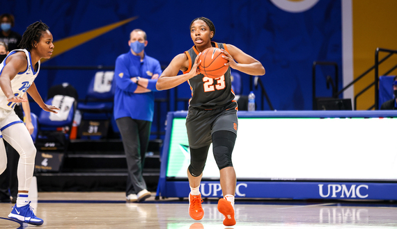 Lewis, Cardoso&#8217;s 44 combined points lead Syracuse to late-game win