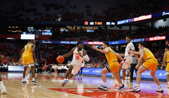 Observations from SU vs. Colgate: Lots of 3s, struggles at forward spot