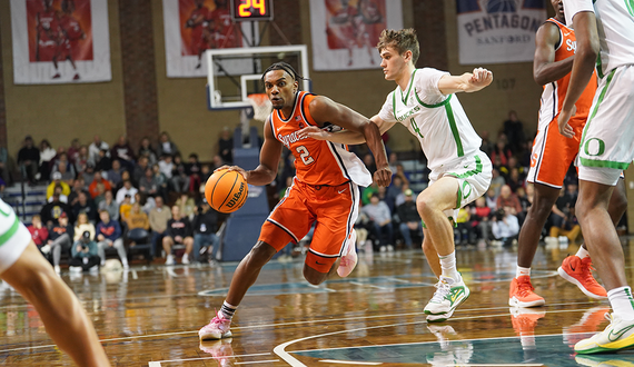 Syracuse, Oregon combine for 38 turnovers in sloppy, 1-sided game