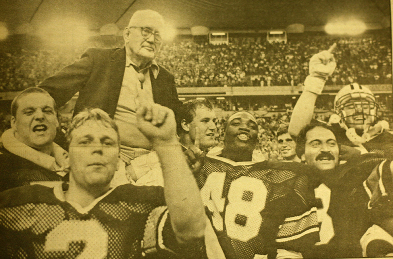 1 of a kind: Unbeaten Syracuse team remains standard 25 years later