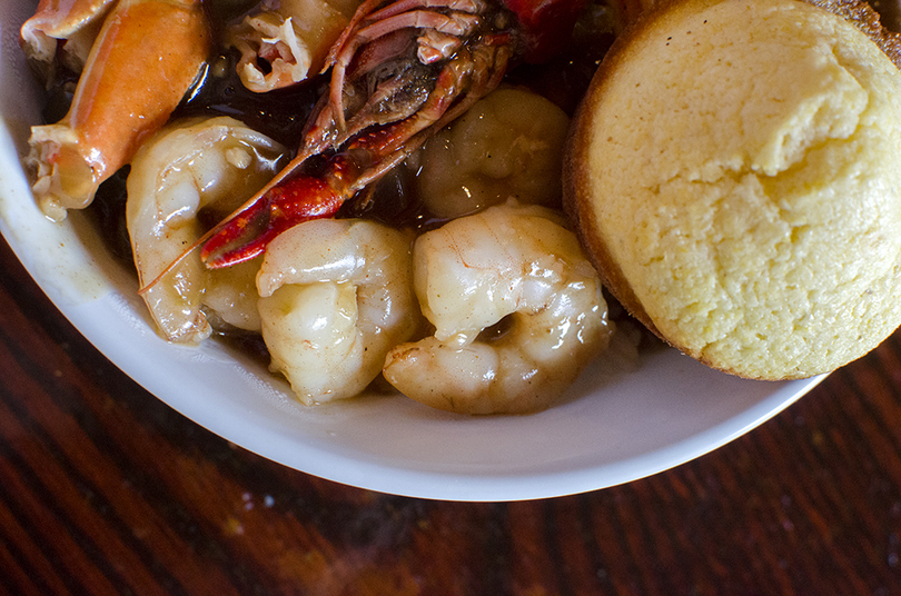 Served with soul: Papa Joe&#8217;s restaurant prepares authentic, family-style Louisiana food