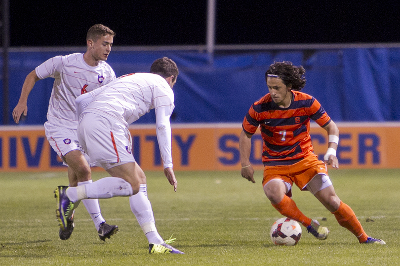 Syracuse defense holds on to upset No. 19 Clemson, keep postseason hopes alive