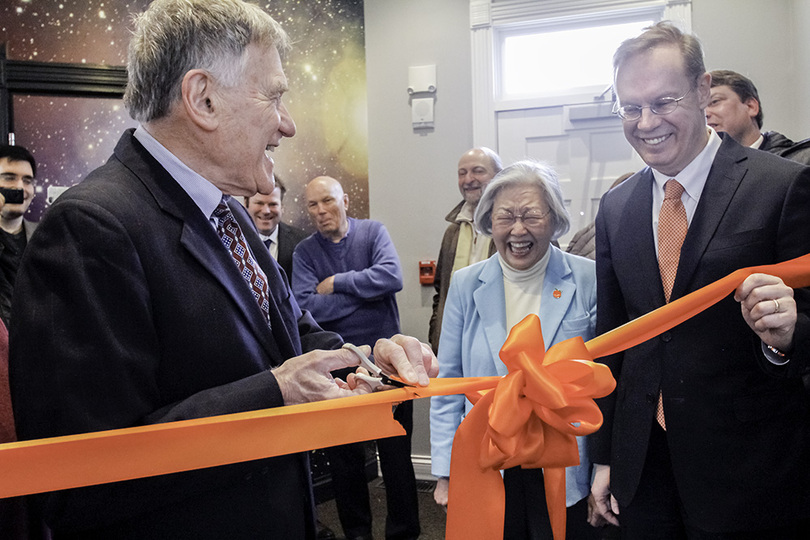 Professor emeritus honors late wife with Holden Observatory donation