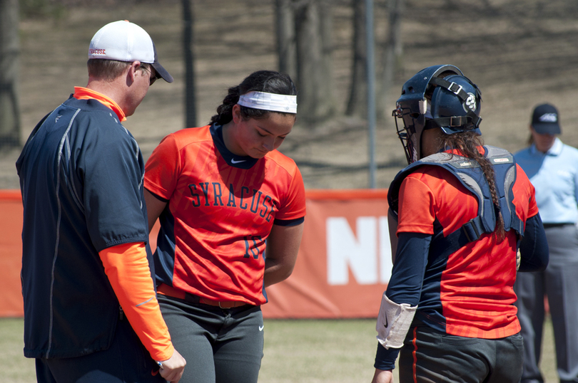 Jocelyn Cater struggles in circle after strong start, takes loss in 3-run defeat to Pittsburgh