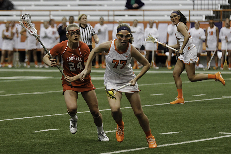 Maddy Huegel uses hockey skill set to excel on ground balls, draws for Syracuse