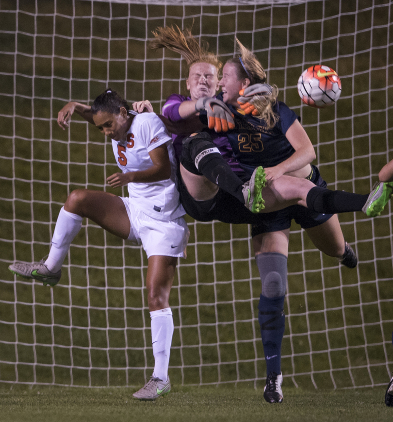 Syracuse loses 5th straight game in 1-0 loss to No. 16 Notre Dame