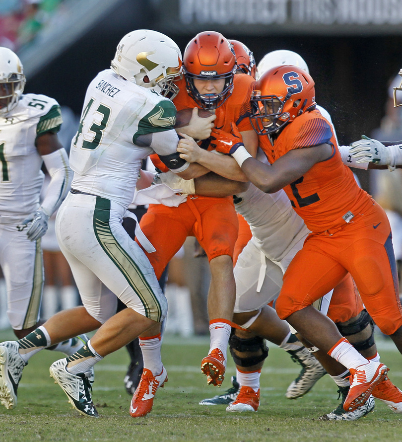 Gallery: Syracuse falls by 3 touchdowns to South Florida