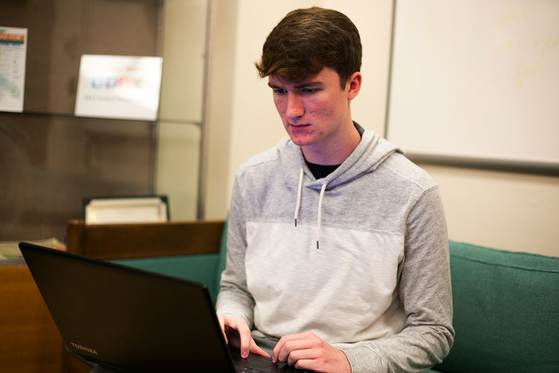 Sophomore utilizes technology skills as ITS consultant