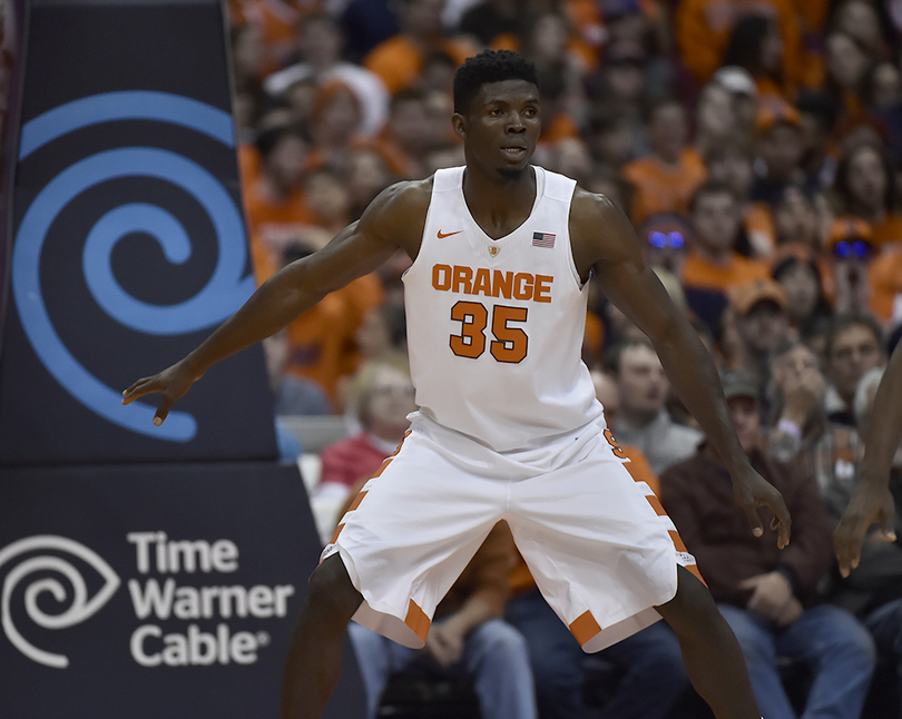 Chinonso Obokoh rises for 4 blocks in Syracuse&#8217;s 57-47 win over Lehigh