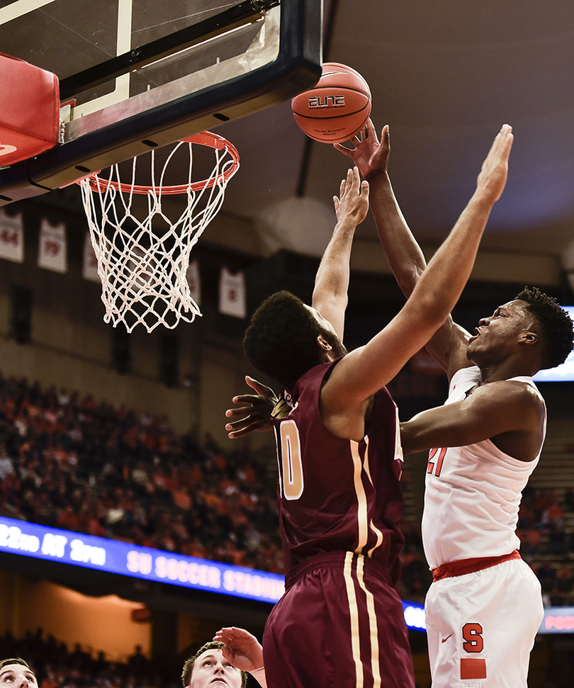 Tyler Roberson explodes for 20 points and 16 rebounds against Elon